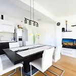 Luxury Eli Apartman